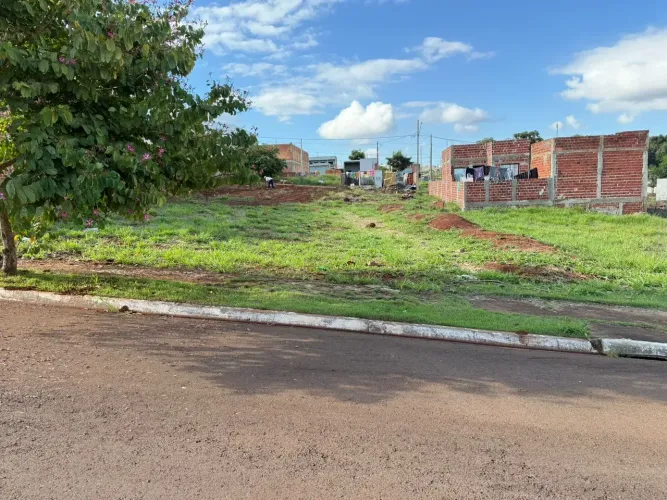 Imóvel para venda com 200 metros quadrados em Jardim Santa Rosa - Campo Mourão - PR