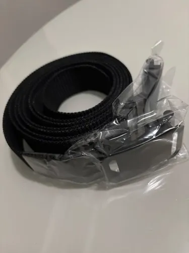 2 Cintos em nylon com fivela de engate