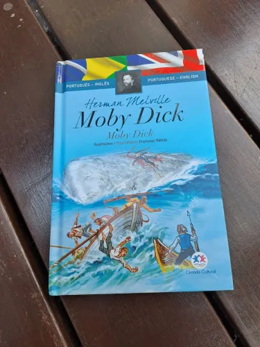 Livro moby dick português + inglês