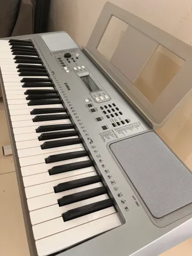 Teclado YAMAHA PSR E363 / YPT360 (EXCELENTE P/IGREJA)