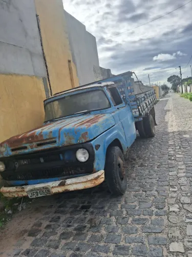 F600