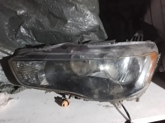 Farol Outlander 2012