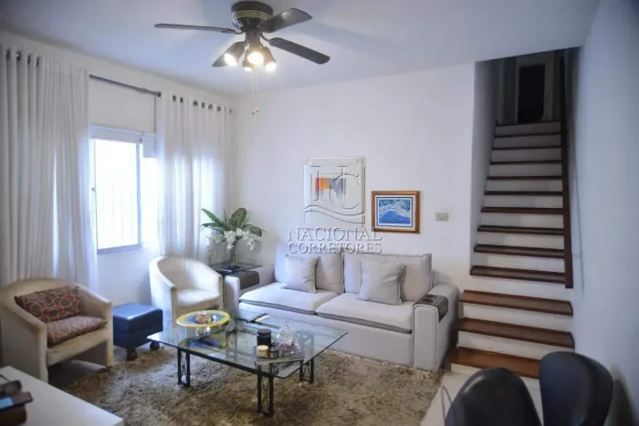 Casa para alugar com 278m², 6 quartos e 4 vagas