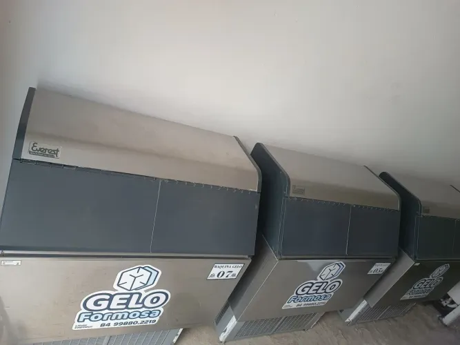 Máquinas de Gelo Everest.