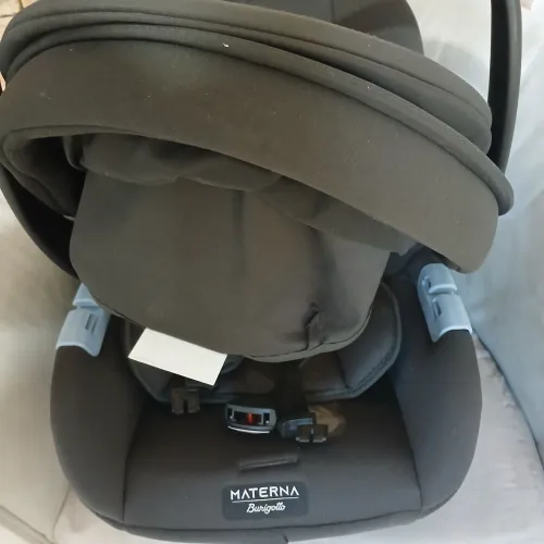 Carrinho de bebê +cadeirinha bebê conforto