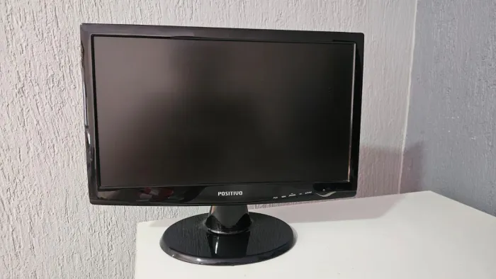 Monitor Positivo 18,5 polegadas