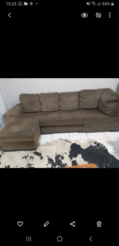 Sofá usado de canto marrom, sued, 06 lugares, tem mais uma parte que não está na foto