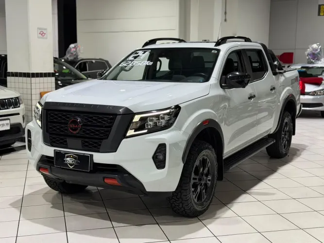 Nissan Frontier SE CD 4X4 2.3 Bi-TB Diesel Aut. 2024