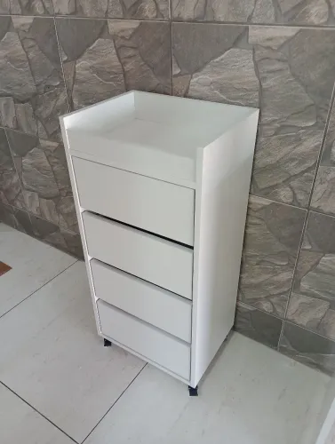 Carrinho auxiliar manicure 