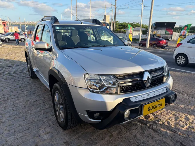 Renault Duster Oroch Dyna. 2.0 Hi-flex 16V Mec. 2016