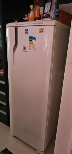 Geladeira Electrolux Frost Free 1 Porta - 322L - RFE39