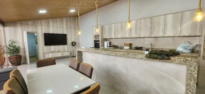 Casa com 4 dormitórios e 4 suites à venda, 250 m² por R$ 850.000 - Jardim Europa - Anápoli