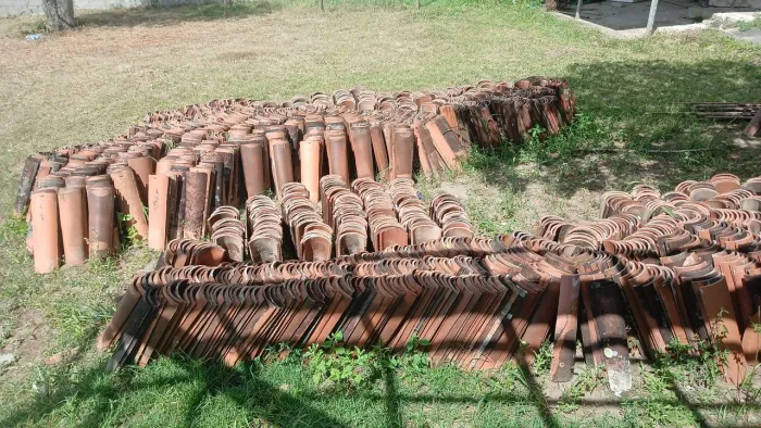 Vendo telhas de seramica