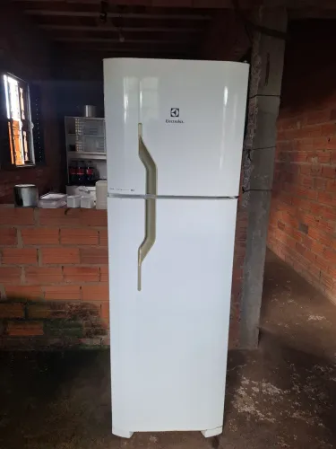 Geladeira electrolux 