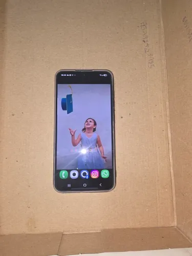 Vendo Celulares, S24, A10, A15, Edge 20 light e Iphone 15. Chamem no Zap *