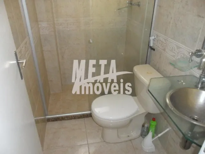 Apartamento com 2 dormitórios à venda, 55 m² por R$ 220.000,00 - Parque Turf Club - Campos