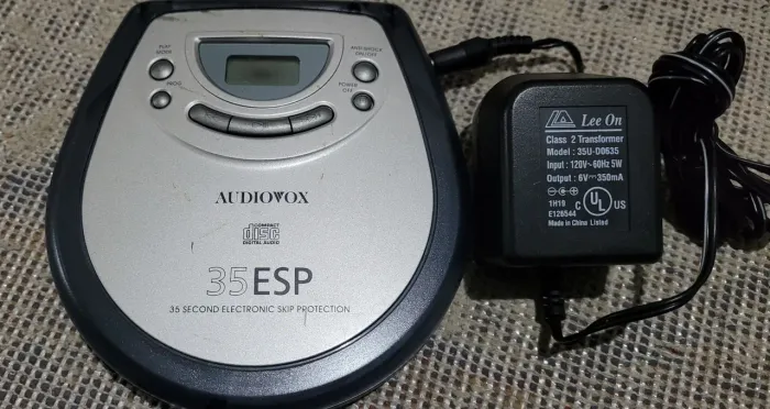 CD Player Portátil-Som