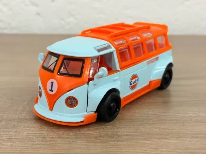 Carrinho Miniatura Kombi Volkswagen T1 estilizada Gulf l 1:36