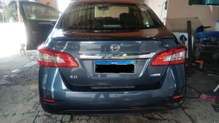 Nissan Sentra SL 2.0/ 2.0 Flex Fuel 16V Aut. 2015
