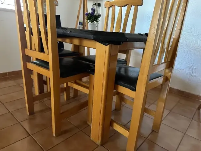 MESA MADEIRA 4 LUGARES
