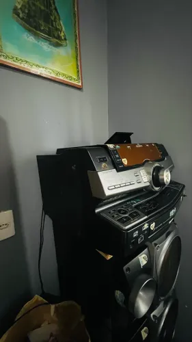 Vendo rádio Sony ZUX9 