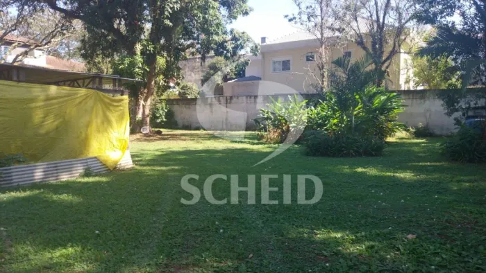 Terreno a venda ao lado do Clube Castelo