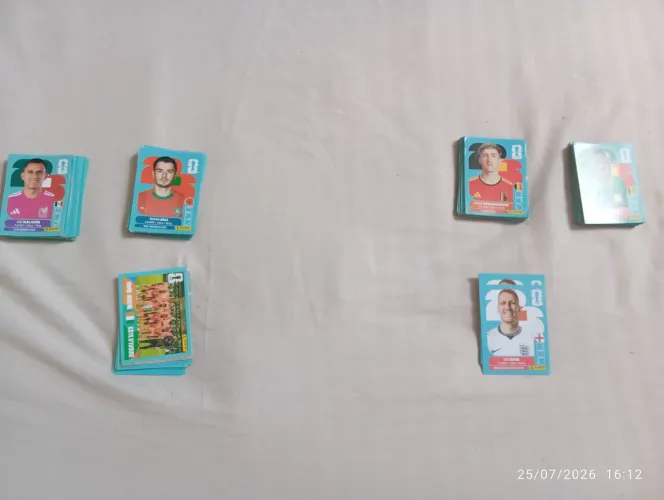 Kit 200 figurinhas da copa aleatórias