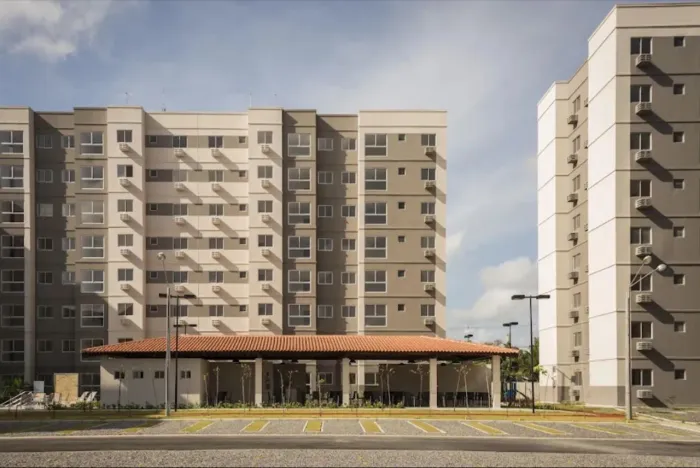 Aluga-se apartamento, Candeias Ville. R$ 1.700,00.