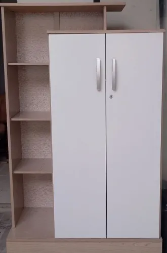 Armário multiuso 