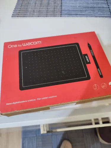 Mesa Digitalizadora One by Wacom CTL-472 - Com Caneta e Caixa Original