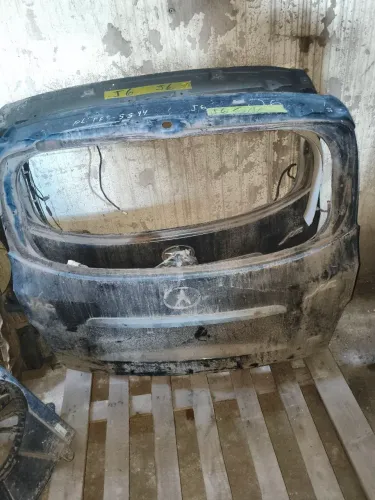 VENDO TAMPA DE MALA JAC J6 2012