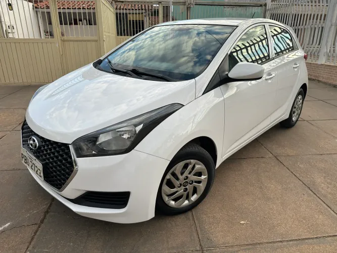 Hyundai HB20 Unique 1.0 Flex 12V Mec. 2019