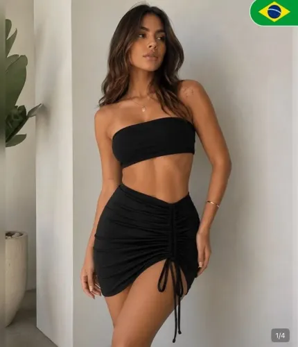 Saia de praia Preta