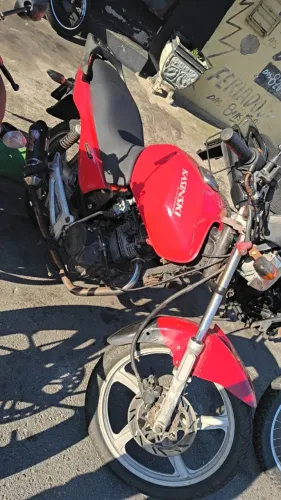 Moto Kasinski a venda