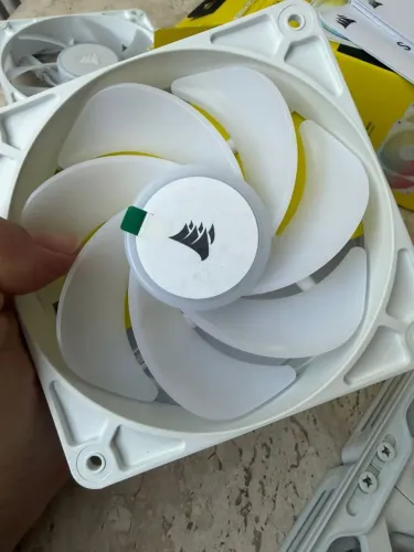 Kit 3 Fan Corsair RS 120 mm PWM ARGB