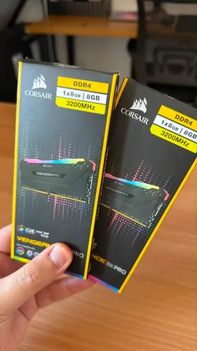 MEMÓRIA RAM 2x8gb CORSAIR VENGEANCE PRO