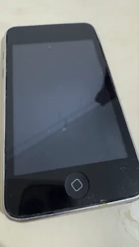 Lote Apple Antigo: iPod Touch 32GB + 2x iPod Shuffle 4ª Geração (Original / Usados)