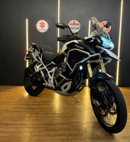 TRIUMPH TIGER 1200 RALLY EXPLORER 2022 IMPECÁVEL