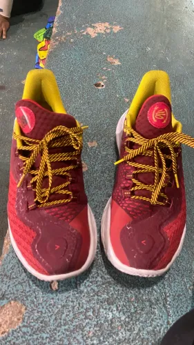 Curry 11 bruce lee Fire