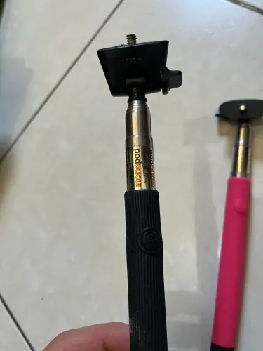 Tripé de selfie (2x tripé monopod Bluetooth )