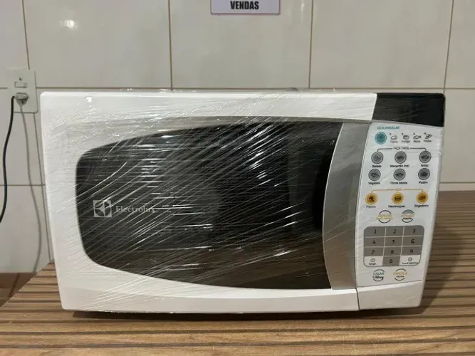 Vendo Microondas Electrolux Branco MTD30 - Entrega e Garantia Inclusas!!!