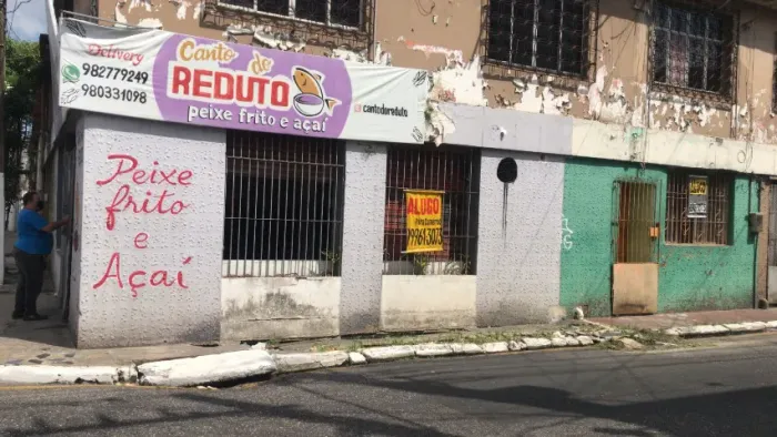 loja de esquina no Reduto