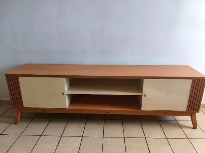 Rack 2m MDP e pés de madeira maciça PERFEITO Anápolis