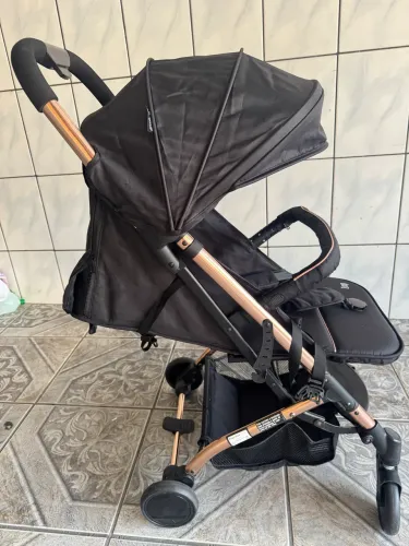 Carrinho de Bebê ZAP Metal Cobre Burigotto Compacto Dobrável