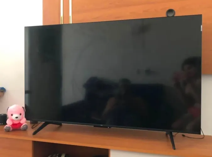 Estou vendendo uma tv esmart 50 polegada 4k