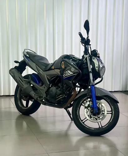 Yamaha FZ25 250 Fazer Flex 2015