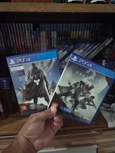 Vendo Destiny 1 e 2 de PS4 em perfeito estado de conservação.