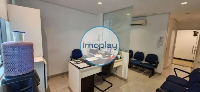 Sala comercial de 74 m² na Avenida Paulista, entre os metrôs Trianon-MASP e Brigadeiro