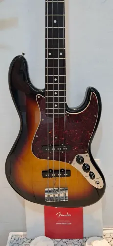 CONTRABAIXO - FENDER JAZZ BASS - TRADITIONAL II 60'S - MADE IN JAPAN - ANO 2023
