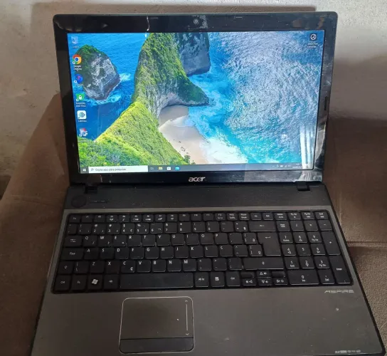 Notebook Acer 15.6" - Intel Core i3 | 8GB RAM | SSD 240GB